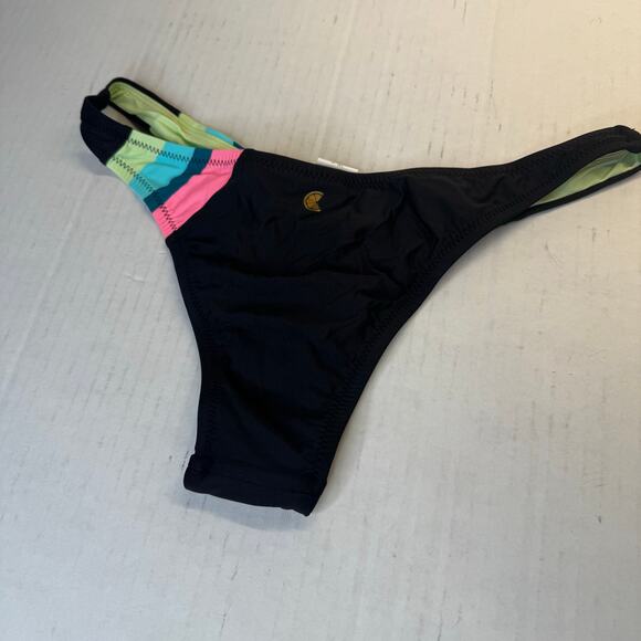 CITRUS Women's Hipster Bikini Bottom Black Colorblock Swimsuit NWT Size Small - Picture 3 of 8